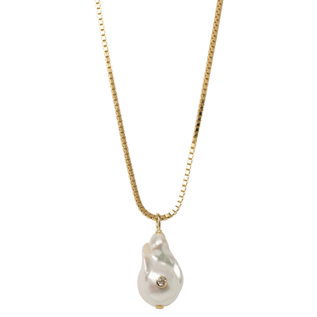 Amelie Pearl Necklace in White Topaz