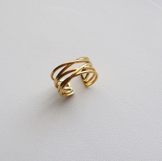 Adjustable Criss Cross Ring